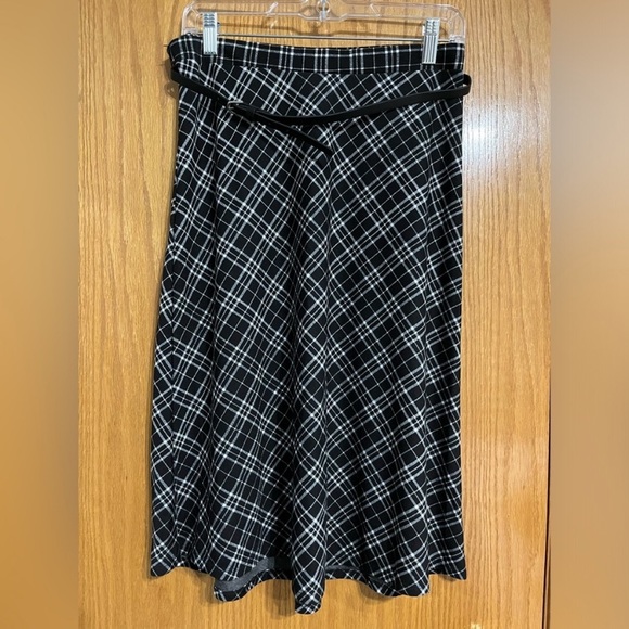 Scarlett Black and White Plaid A-Line Skirt - Picture 1 of 2